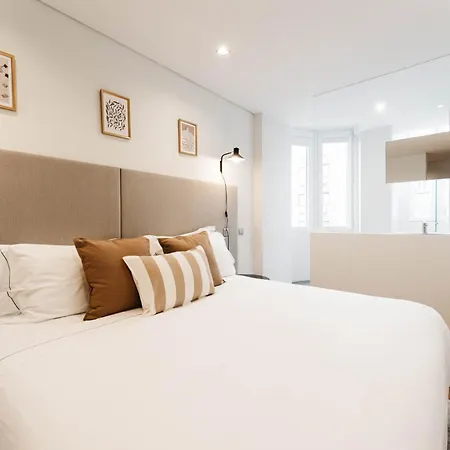 Feel Porto Downtown Apartments & Studios-3