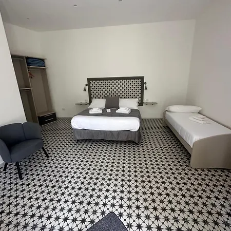 Sine Tempore B&B-2