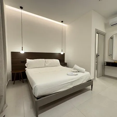 Hart Boutique Rooms-2