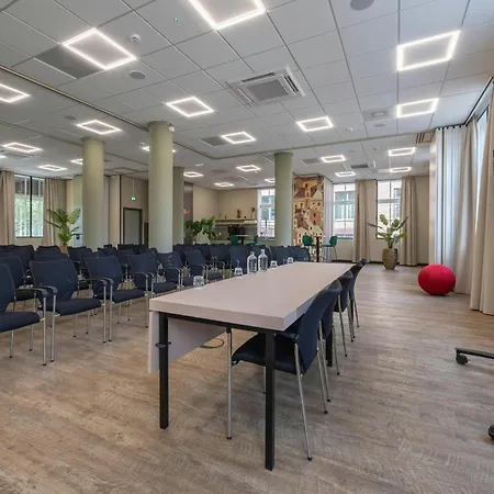 Leonardo Hotel Breda City Center-3