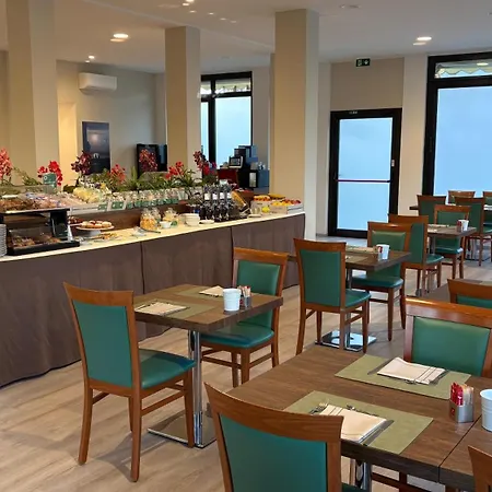 Hotel Bel Sito Peschiera-3