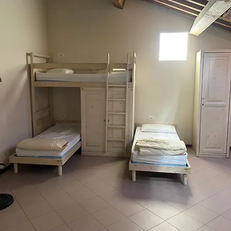 Student'S Hostel Estense-3