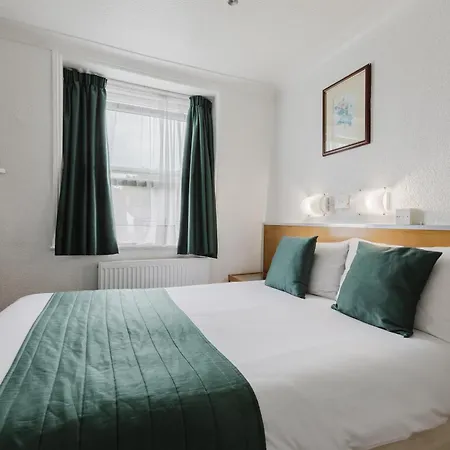 Falcon Hotel-2