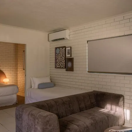 Gold Coast Airport Motel - Only 300 Meters To Airport Terminal-2