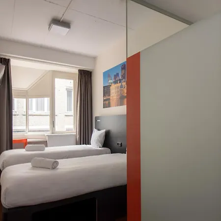 Easyhotel The Hague City Centre-3
