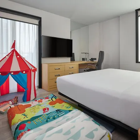 Aloft By Marriott Bangkok Sukhumvit 11-2