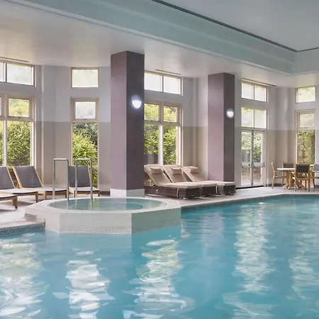 Doubletree By Hilton Dartford Bridge-2