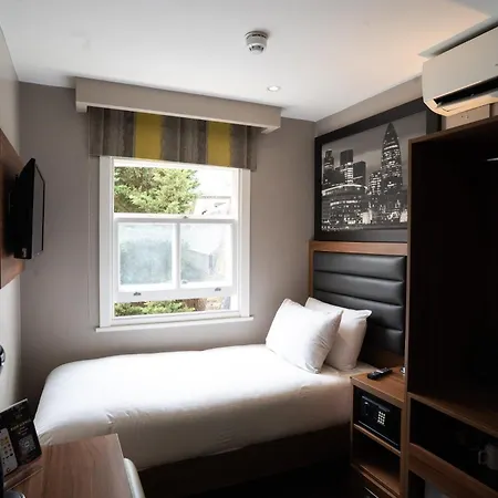London Court Hotel-3