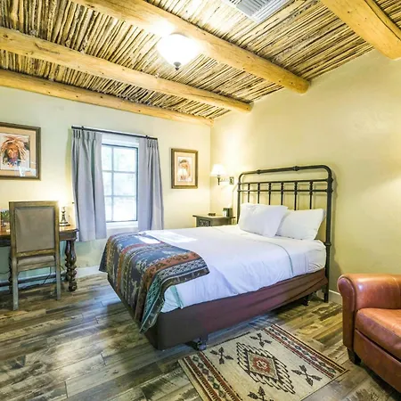 Tanque Verde Guest Ranch-3