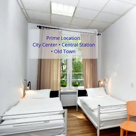 Warsaw Hostel Centrum Private Rooms&Dorms-3