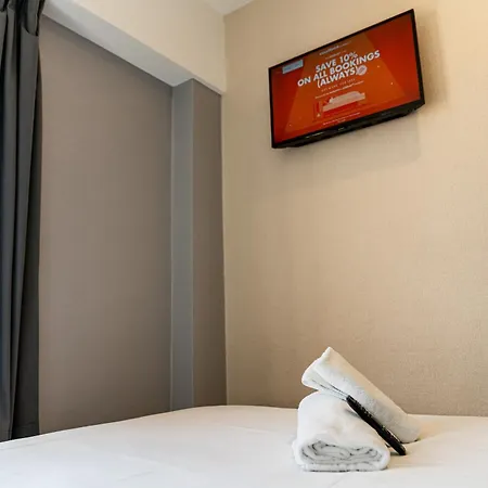 Easyhotel Sheffield-3