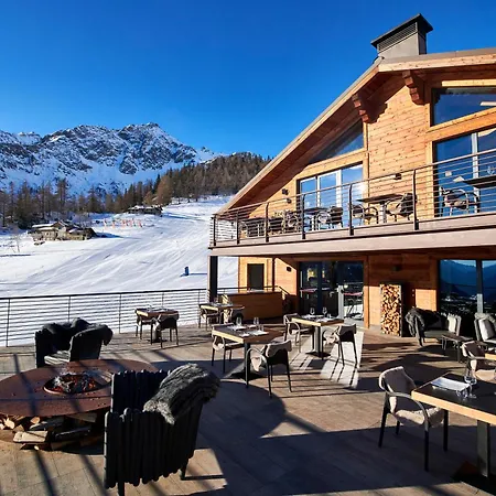 Le Massif Hotel & Lodge Courmayeur - The Leading Hotels Of The World-3