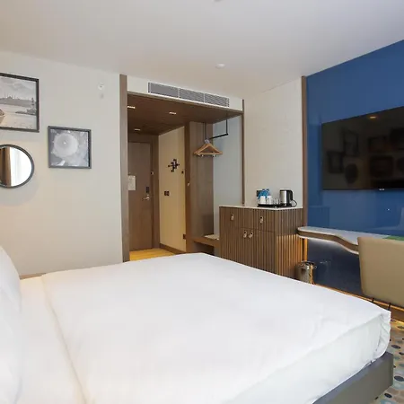 Hampton By Hilton Istanbul Old City-3