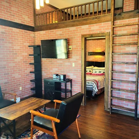 Downhill Lodge Condominium-2