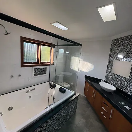 Pousada Bliss House - Opções de suites com hidromassagem-3