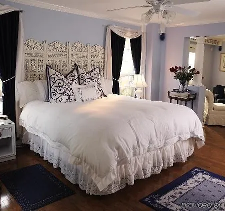 The Brentwood Bed And Breakfast-2