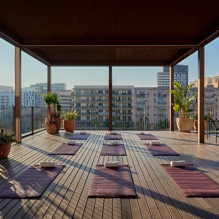 The Social Hub Barcelona Poblenou Extended Stay-3