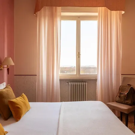Hotel La Pace-3