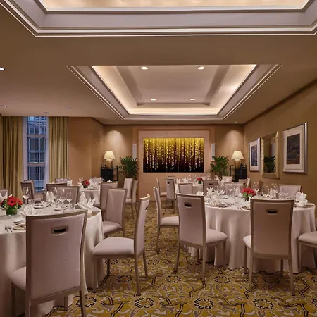 Conrad Singapore Marina Bay-3