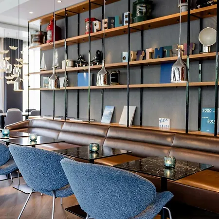 Motel One Hamburg-Alster-2