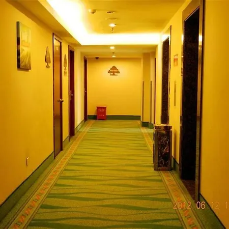 Greentree Inn Suites Hongqiao Airport Branch-3