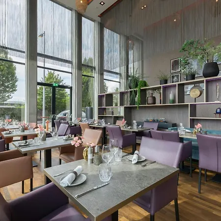 Leonardo Royal Hotel Amsterdam-3