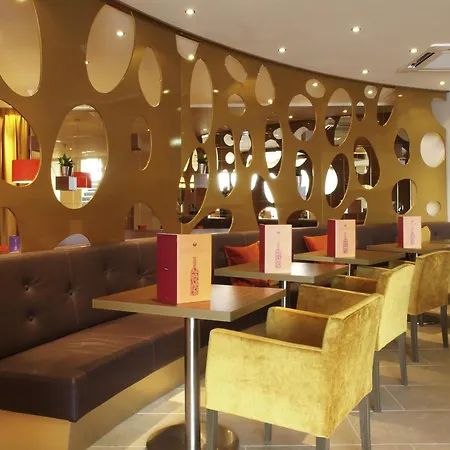 Mercure Hotel Groningen Martiniplaza-3