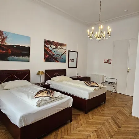 Hotel Pension Museum-2