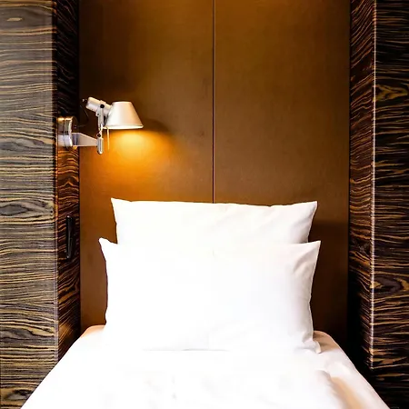 Motel One Berlin-Tiergarten-3