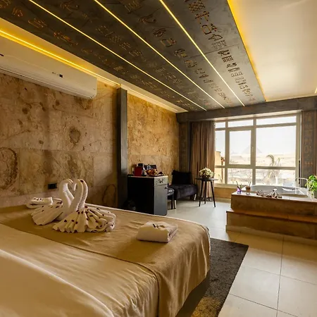 Great Pyramid Inn-2