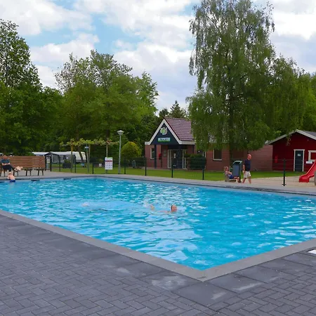 Vakantiepark t Urkerbos - Blokhutje-3