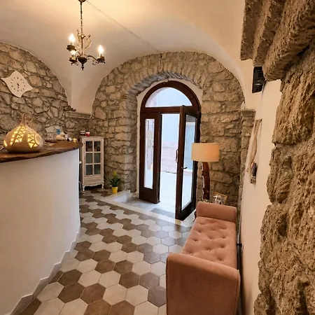 Regnos Altos Boutique Rooms-2