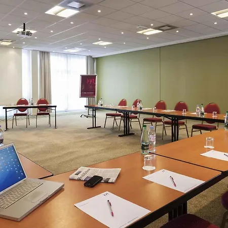 Mercure Paris Le Bourget Aeroport-2