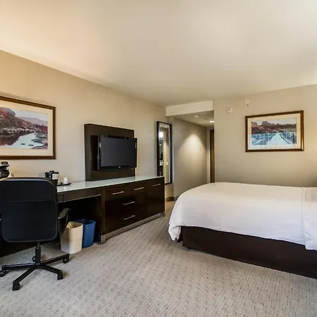 Holiday Inn Vancouver-Centre Broadway, an IHG Hotel-2