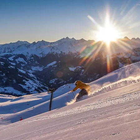 Zillertal Suites Fuegen By Alps Resorts-3