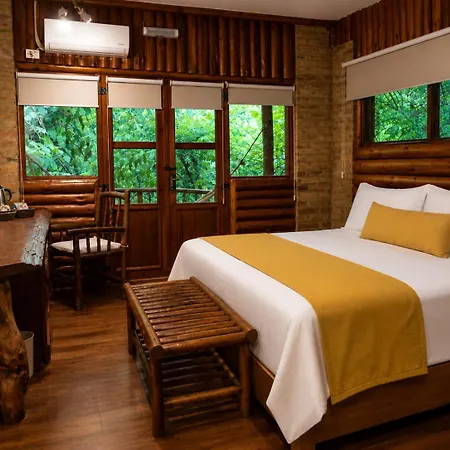 La Aldea De La Selva Lodge-2