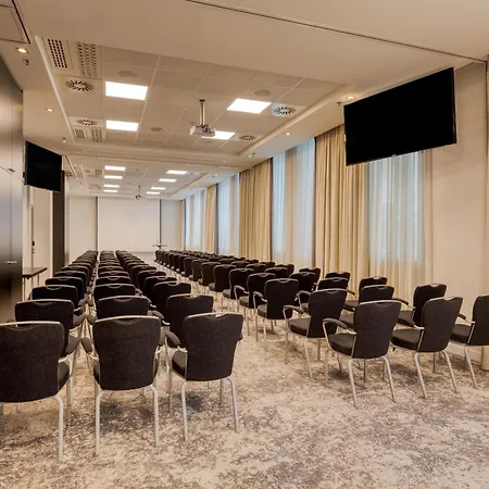 Radisson Hotel Brussels Centre Midi-2