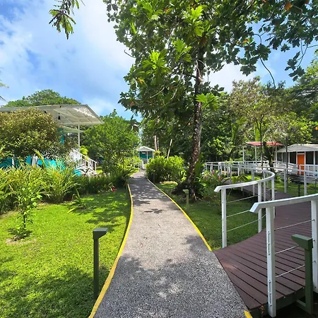 Tortuga Lodge & Gardens By Boeena-2