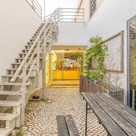 Hi Arrifana Destination Hostel-2