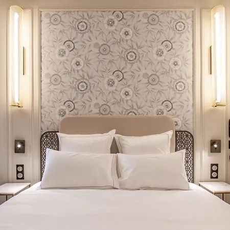 Elsa, Hotel Paris By Collection Vesper-3