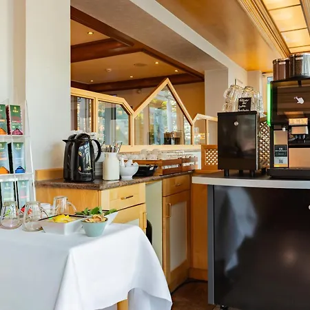 Hotel Elisenhof Moenchengladbach-3