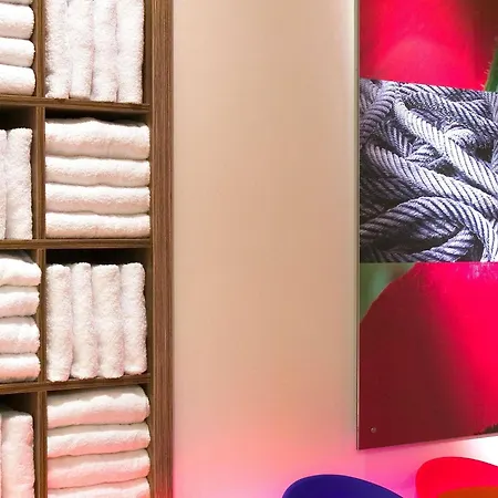 Novotel Hamburg City Alster-2