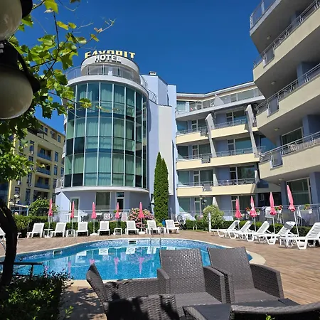 Favorit Aparthotel-3