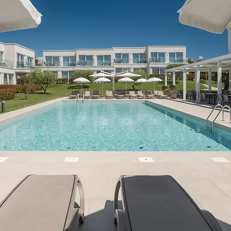 Maj Luxury Residence-3
