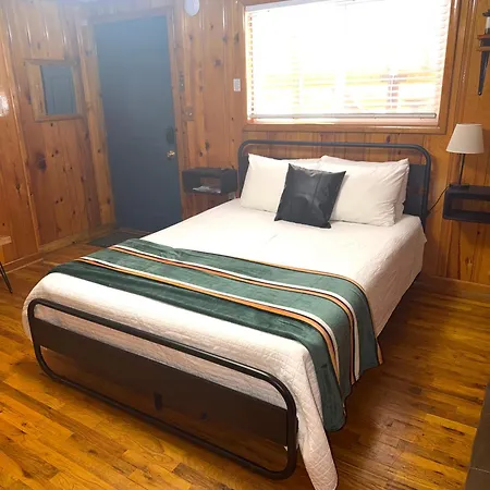 Bellamy'S Ski Haus-2