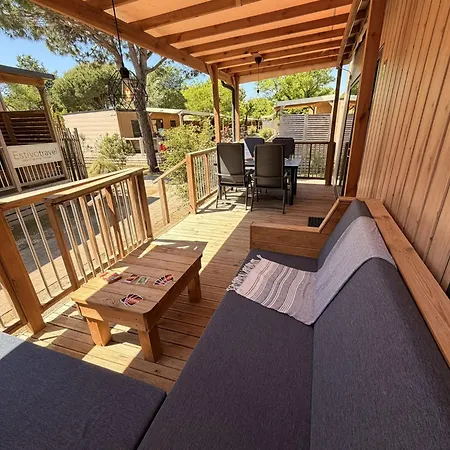 Estivo Premium Deluxe Mobile Homes On Camping Malibu Beach-2