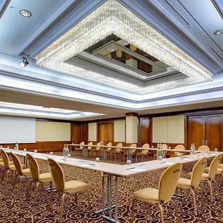 Moevenpick Hotel Geneva-3