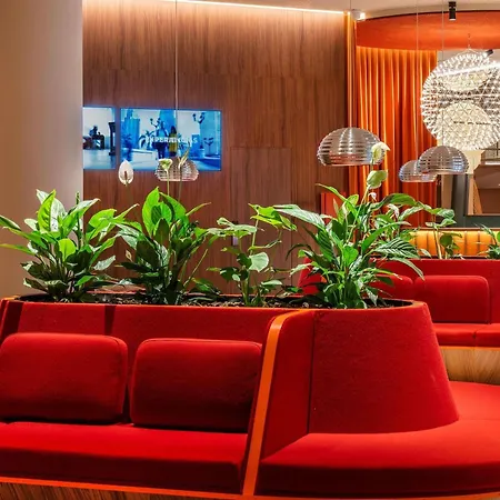Novotel Madrid Feria And Airport-3