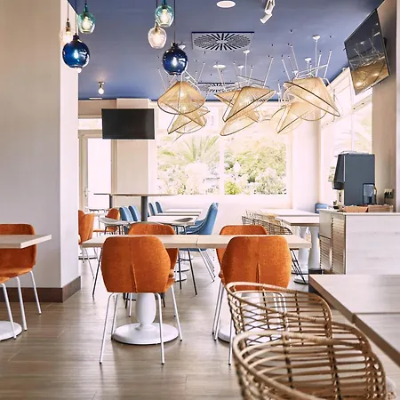 Ibis Elche-2