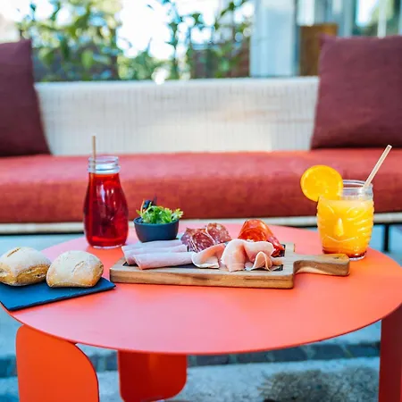 Ibis Styles Antibes-2